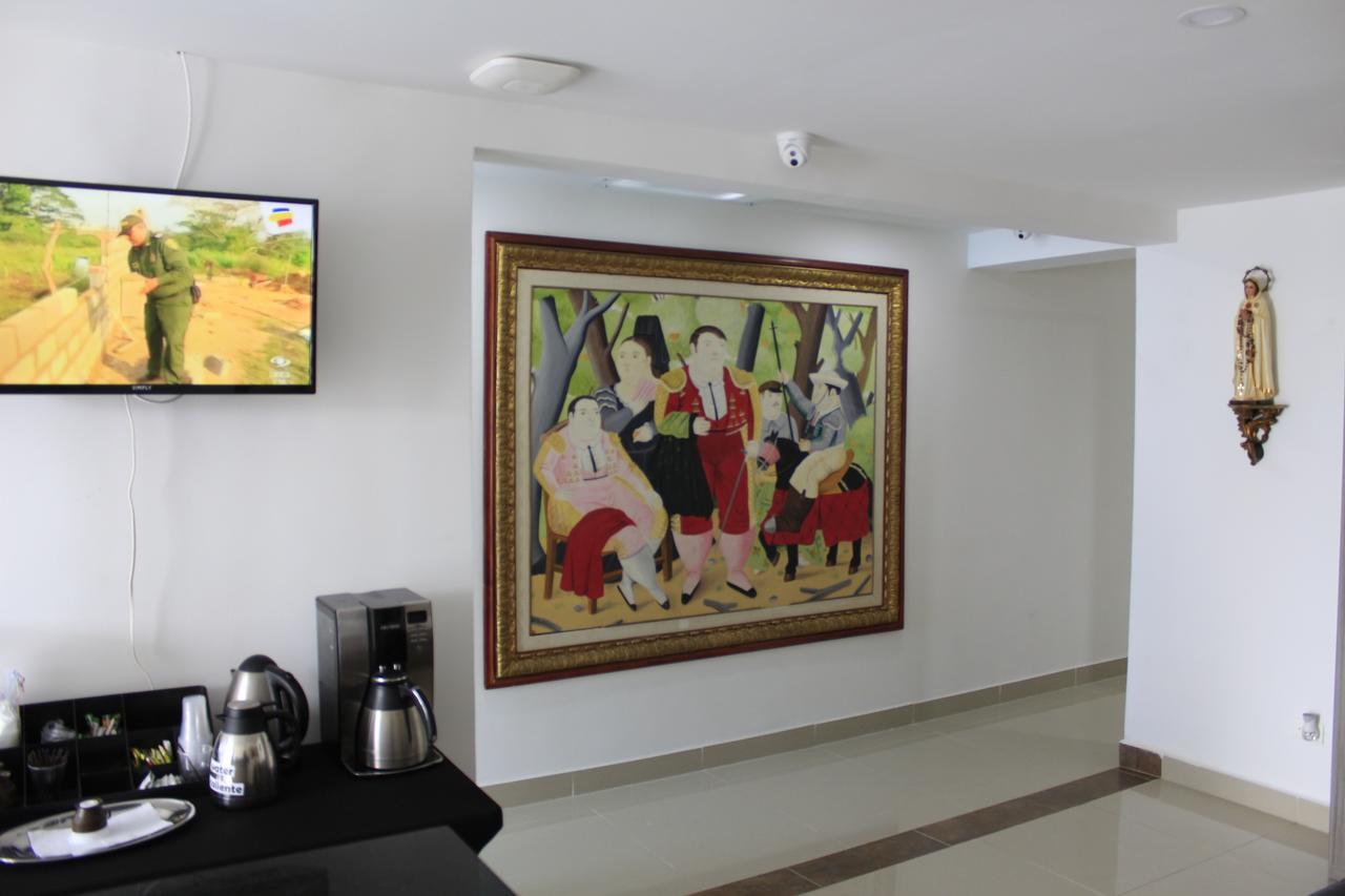 Hotel Pereira 421 المظهر الخارجي الصورة